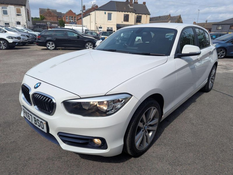 BMW 1 SERIES