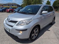 TOYOTA URBAN CRUISER
