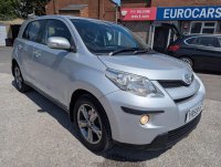 TOYOTA URBAN CRUISER