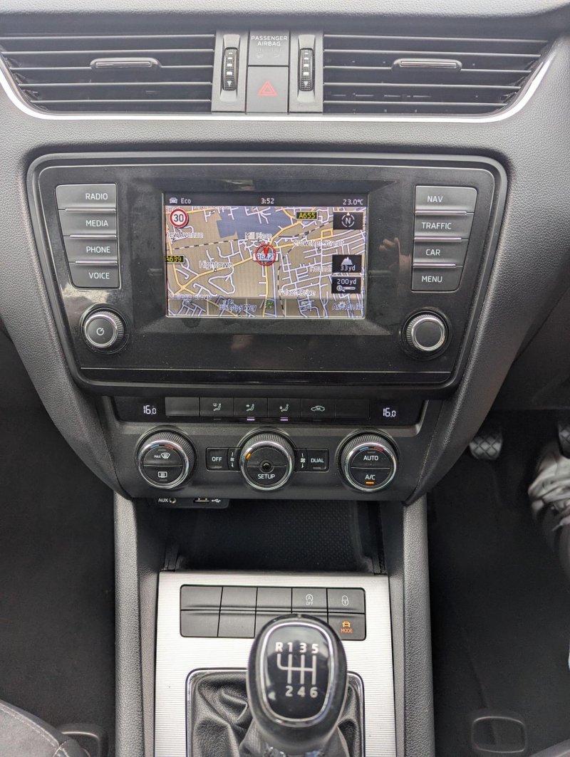 SKODA OCTAVIA