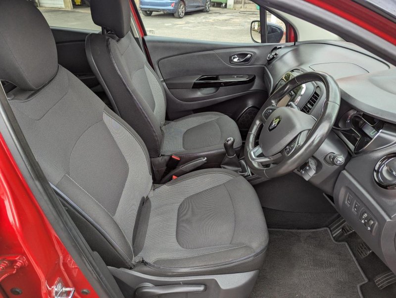 RENAULT CAPTUR