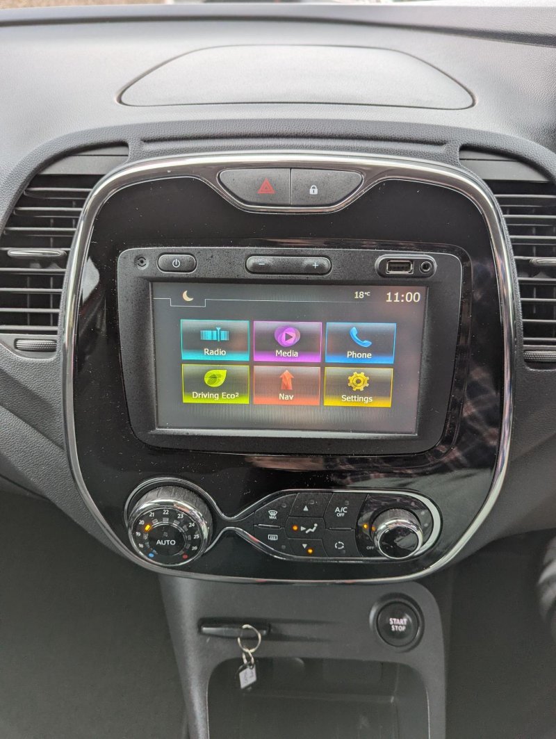 RENAULT CAPTUR